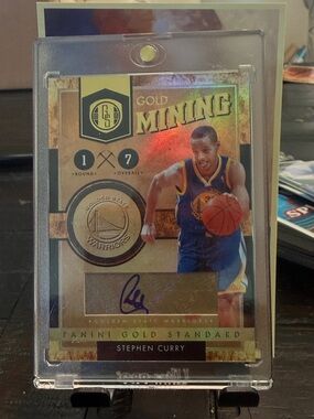 2010-11 Stephen Curry Panini Gold Standard #9 Gold Mining AUTO /99
